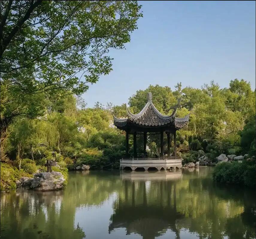 广昌县倾城餐饮有限公司